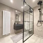 Apartment F10 *